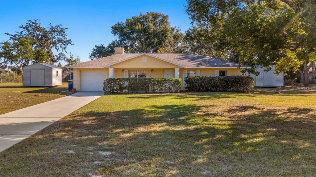 104 6TH AVENUE, Howey In The Hills, FL 34737