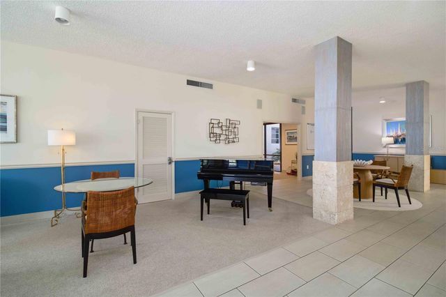 1400 BARCARROTA BOULEVARD 201, Bradenton, FL 34205