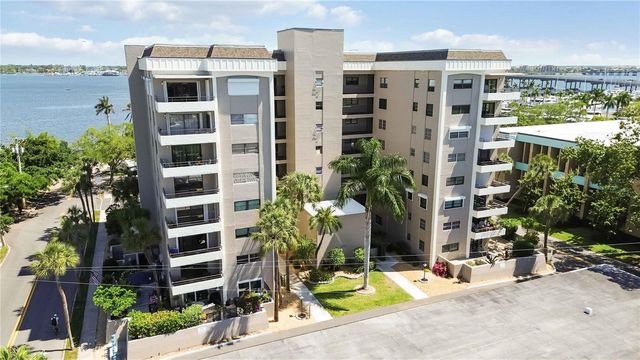 1400 BARCARROTA BOULEVARD 201, Bradenton, FL 34205