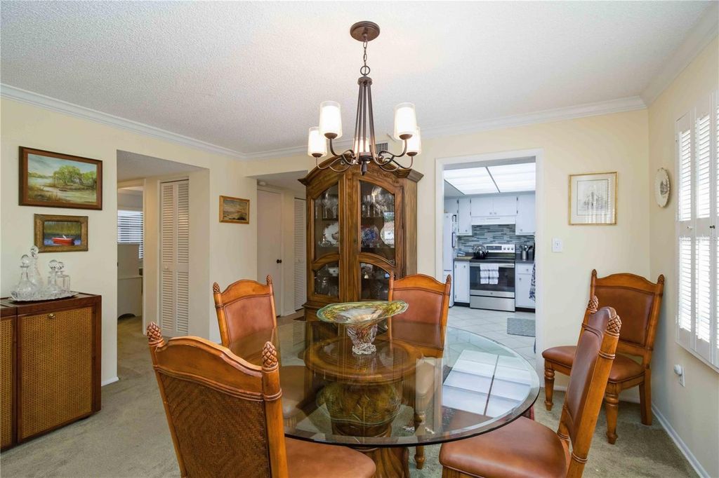 Image 16 of property listing at 1400 BARCARROTA BOULEVARD 201, Bradenton, FL 34205