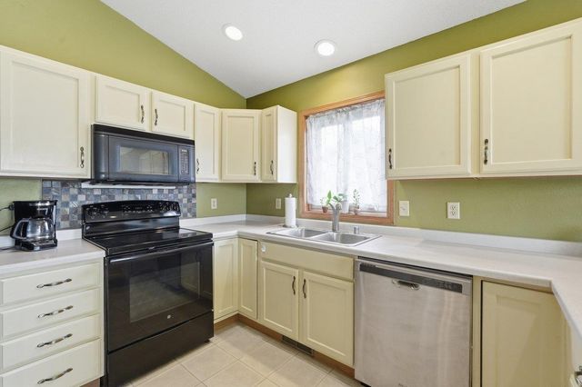 1129 Lincoln Road, Oregon, WI 53575