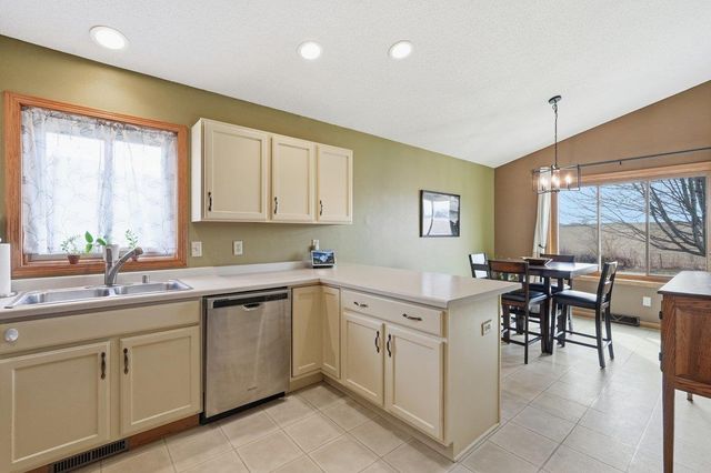 1129 Lincoln Road, Oregon, WI 53575