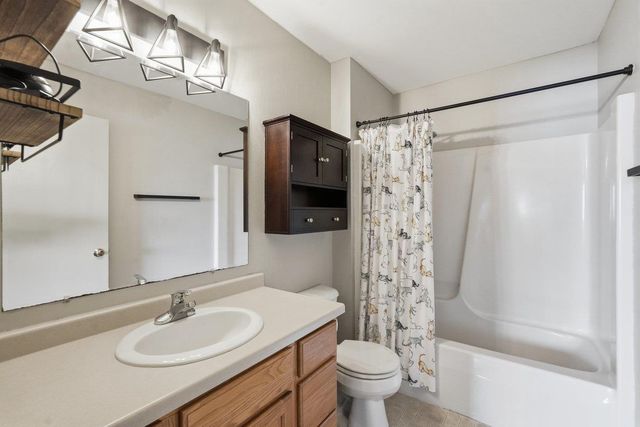 1129 Lincoln Road, Oregon, WI 53575