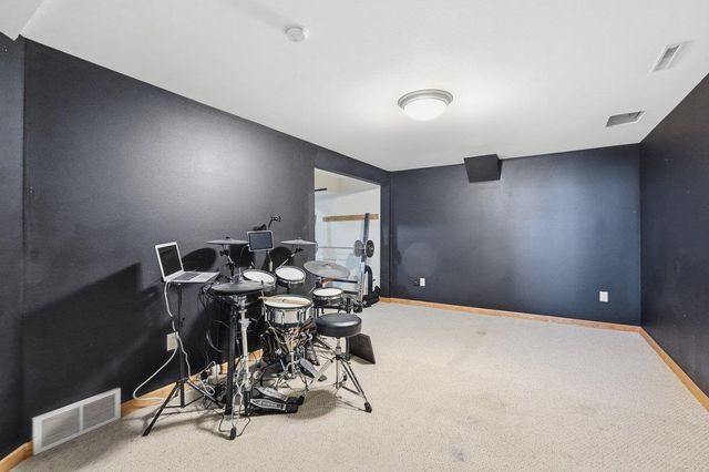 1129 Lincoln Road, Oregon, WI 53575