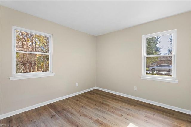 3124 Gaston DR, Chesapeake, VA 23323