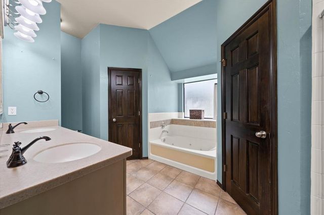 4324 NW 164th Terrace, Edmond, OK 73013