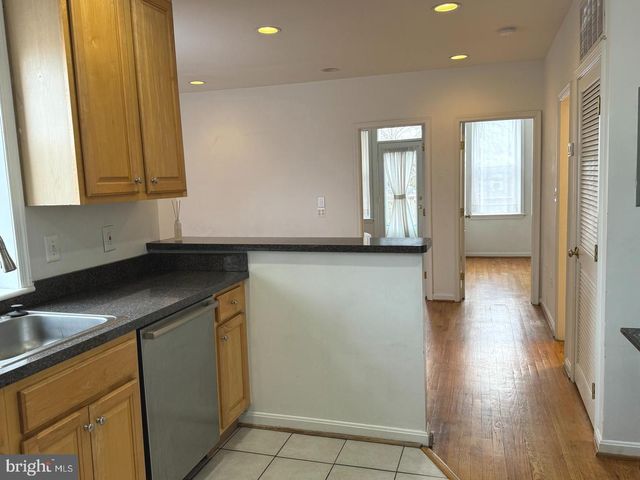 1030 FAIRMONT ST NW #202, Washington, DC 20001