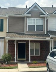 136 Hornby Circle, Goose Creek, SC 29445