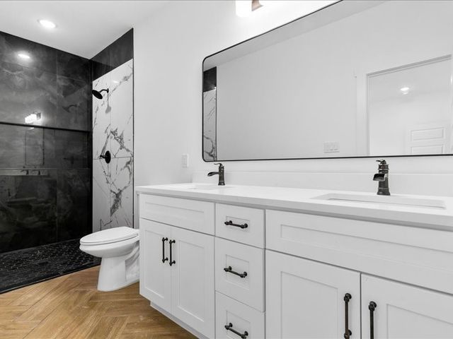 2518 Houston Drive, Granbury, TX 76048