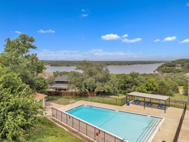 2518 Houston Drive, Granbury, TX 76048
