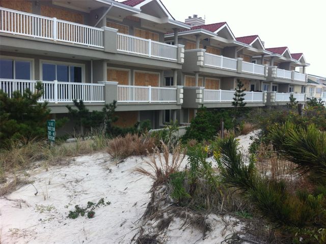 1051 Oceanfront Street 4, Long Beach, NY 11561