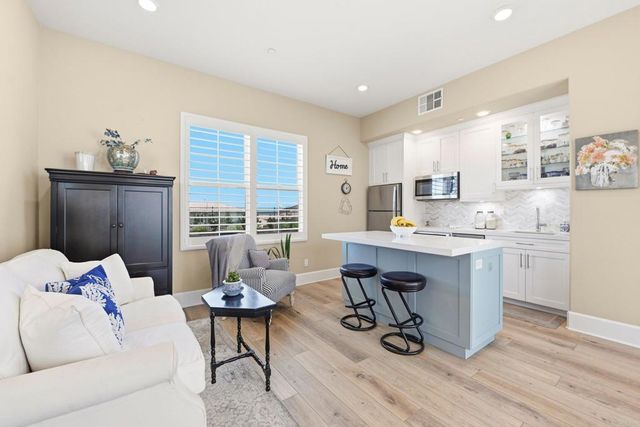 8490 Silent Tide Court, San Diego, CA 92127