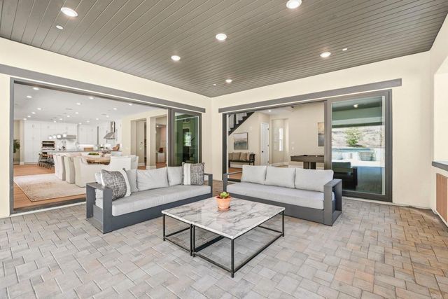 8490 Silent Tide Court, San Diego, CA 92127