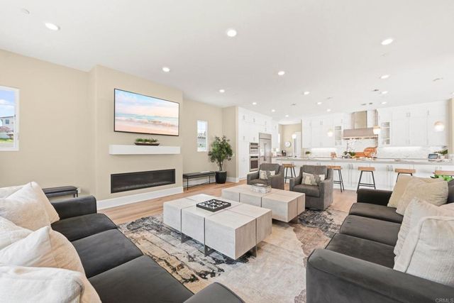 8490 Silent Tide Court, San Diego, CA 92127
