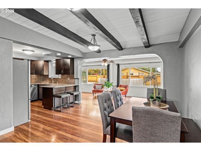 4687 LEONA Ct, Eugene, OR 97402