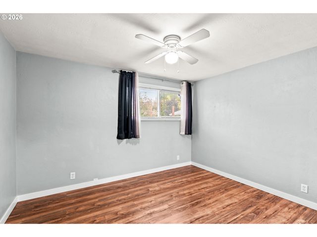 4687 LEONA Ct, Eugene, OR 97402
