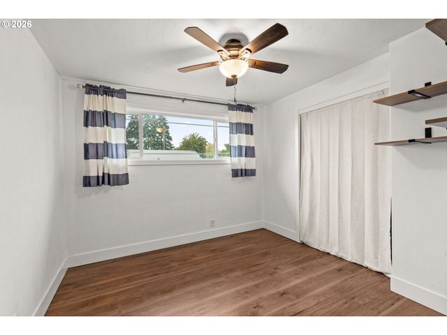 4687 LEONA Ct, Eugene, OR 97402
