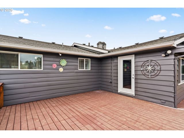 4687 LEONA Ct, Eugene, OR 97402