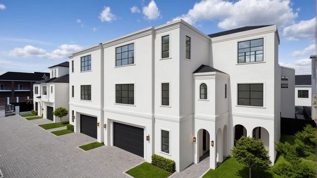 1923 Potomac Drive, Houston, TX 77057