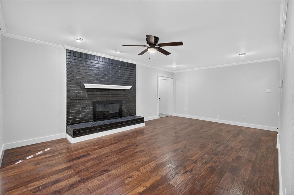 728 Douglas Street, Burleson, TX 76028 — photo 5