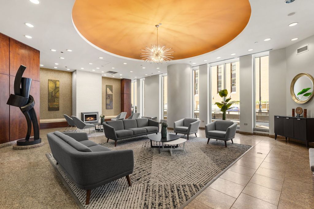 222 N Columbus Drive 2207, Chicago, IL 60601 — photo 2