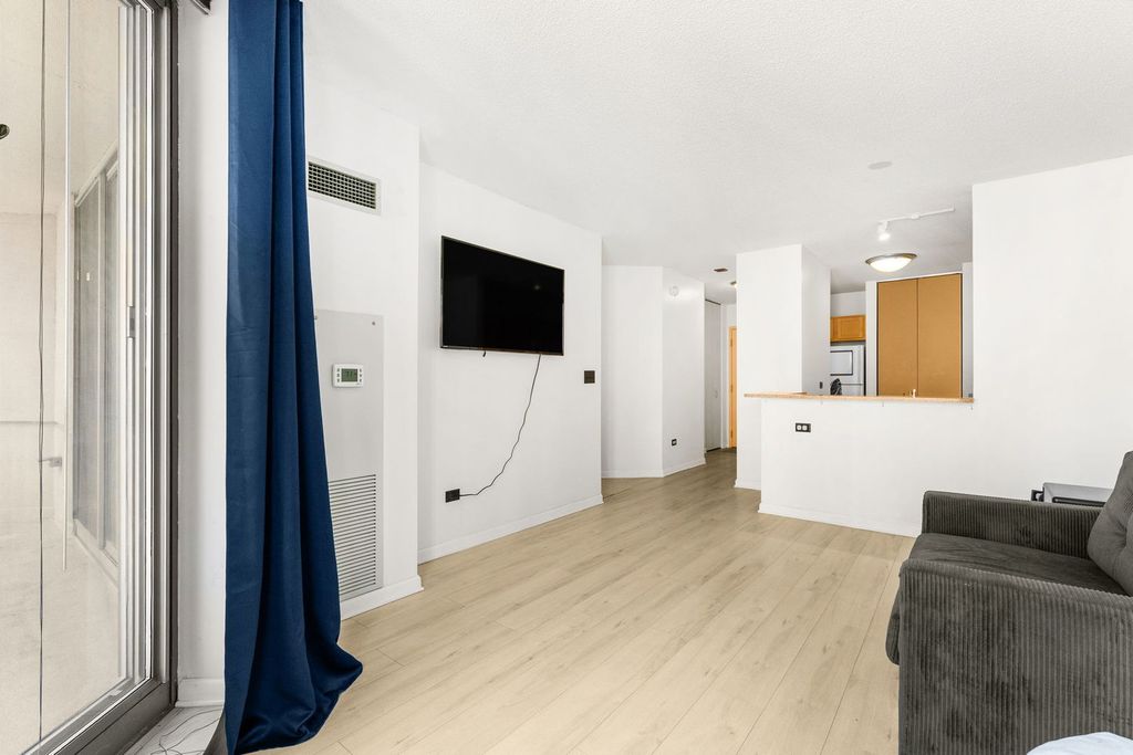 222 N Columbus Drive 2207, Chicago, IL 60601 — photo 5