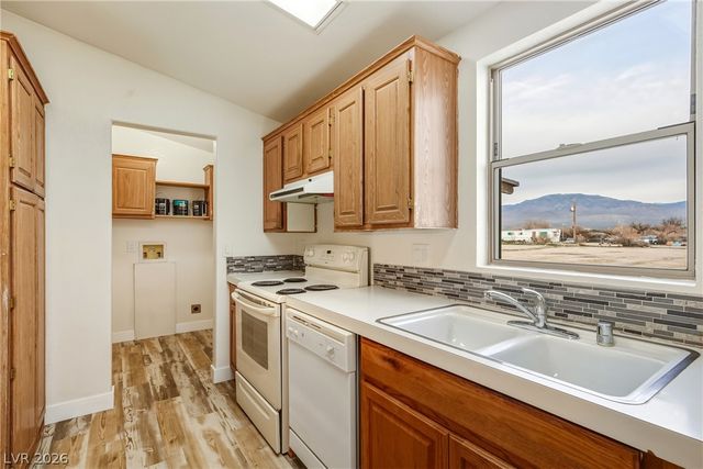 1340 West Bunarch Road, Pahrump, NV 89060