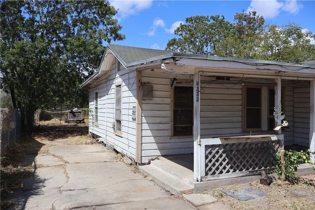 4333 Molina Dr, Corpus Christi, TX 78416