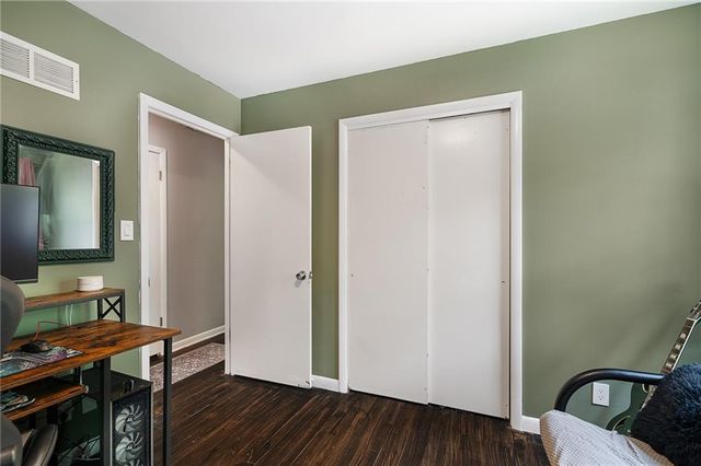 9929 Harrison Street, Kansas City, MO 64131