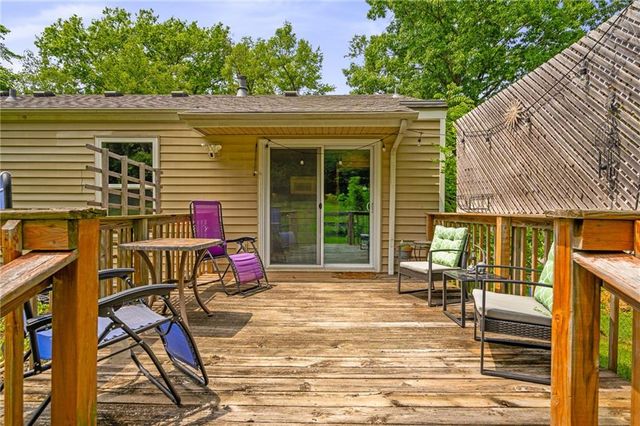 9929 Harrison Street, Kansas City, MO 64131