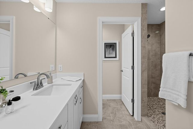 7195 Agate Trail, Inver Grove Heights, MN 55077