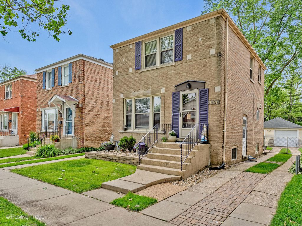 4154 Elm Avenue, Brookfield, IL 60513