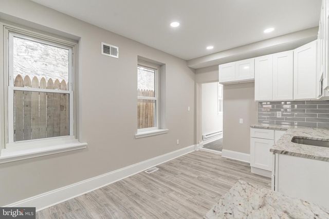 1025 N PINE ST, Wilmington, DE 19801