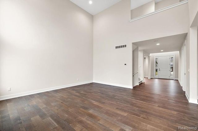 2921 Walsh Drive, Rochester Hills, MI 48309