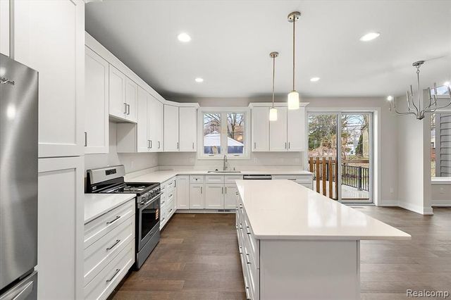 2921 Walsh Drive, Rochester Hills, MI 48309