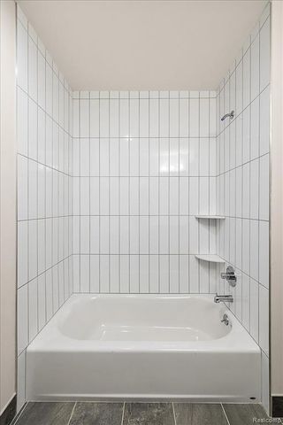 2921 Walsh Drive, Rochester Hills, MI 48309