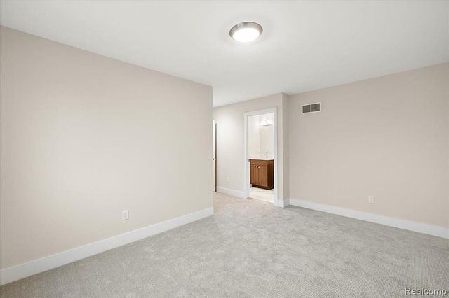 2921 Walsh Drive, Rochester Hills, MI 48309