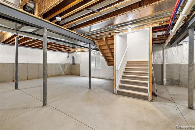 2921 Walsh Drive, Rochester Hills, MI 48309