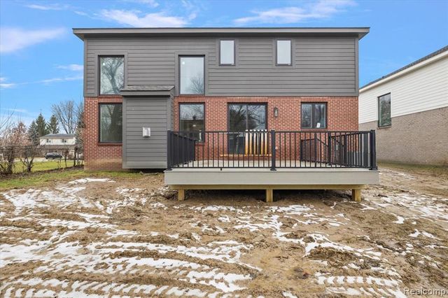 2921 Walsh Drive, Rochester Hills, MI 48309