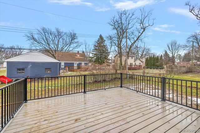 2921 Walsh Drive, Rochester Hills, MI 48309