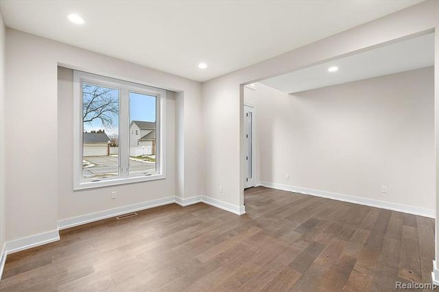 2921 Walsh Drive, Rochester Hills, MI 48309