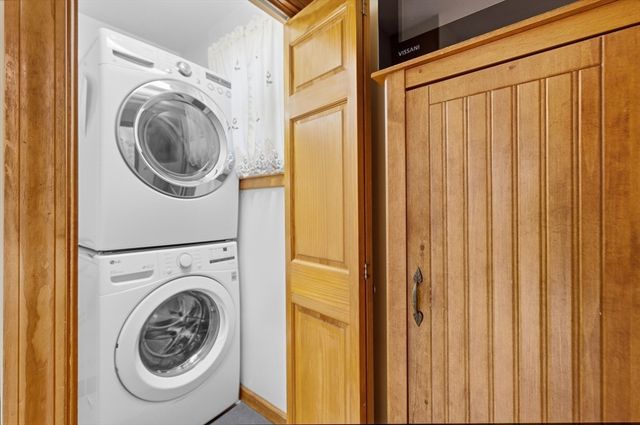 167 Center St, Ludlow, MA 01056