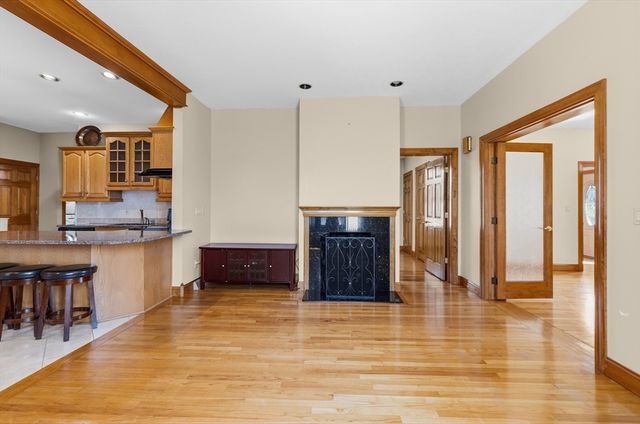 167 Center St, Ludlow, MA 01056
