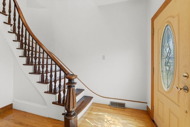 167 Center St, Ludlow, MA 01056
