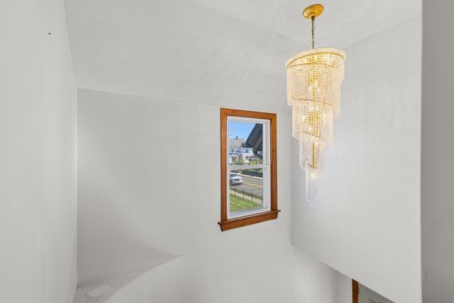 167 Center St, Ludlow, MA 01056