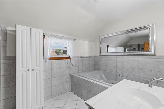 167 Center St, Ludlow, MA 01056
