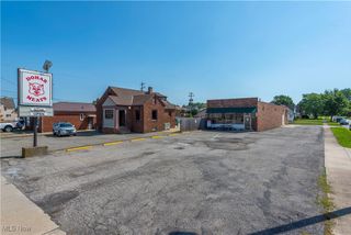 6039 State Road, Parma, OH 44134