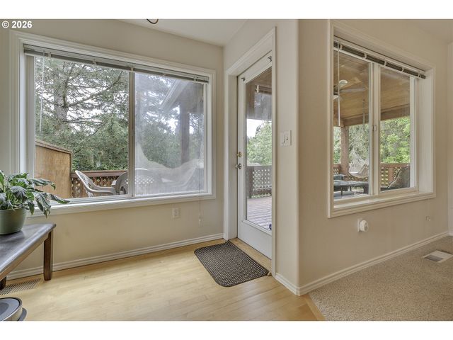 3114 Sw WILBARD St, Portland, OR 97219