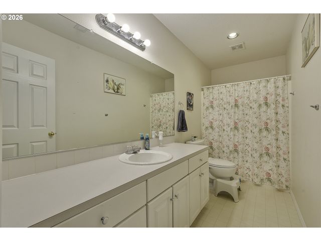 3114 Sw WILBARD St, Portland, OR 97219