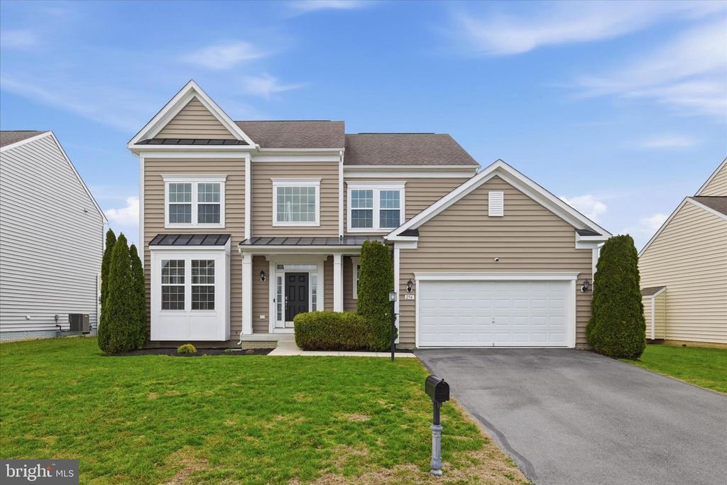 Image 1 of property listing at 294 TICONDEROGA DR, Kearneysville, WV 25430